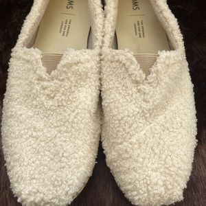Tom’s Women’s Size 7 Sherpa-Style, EUC
